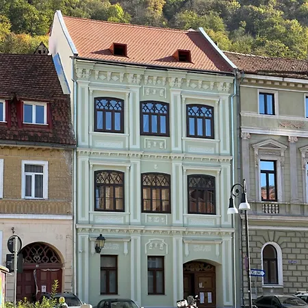 Deluxe Kronhouse Old Town Apartment *