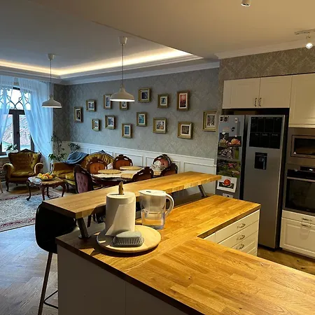Deluxe Kronhouse Apartment Brasov